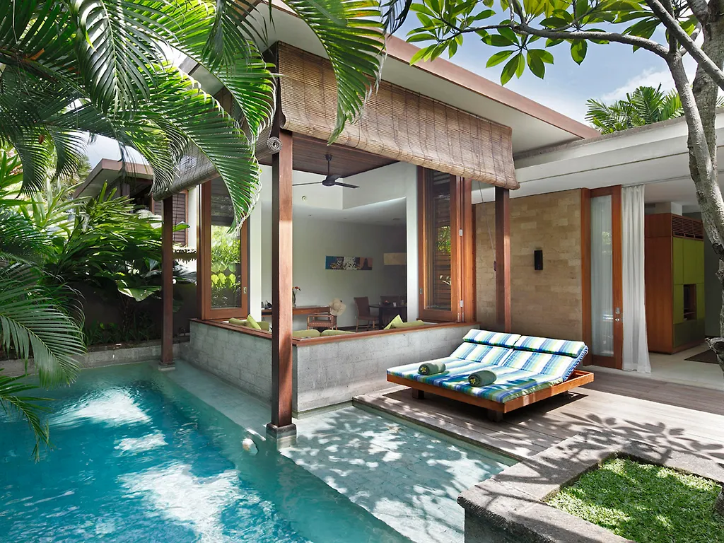 The Elysian Boutique Villa Hotel - exterior and pool