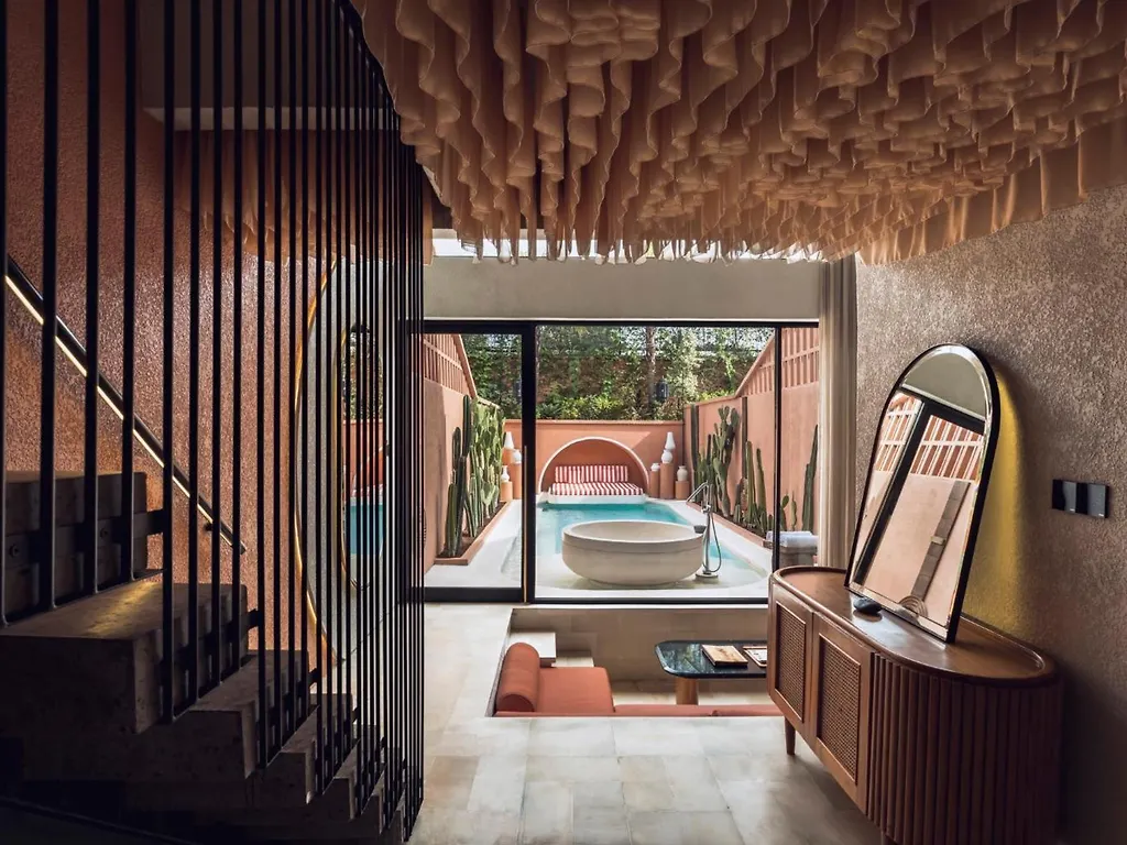 Cyrus Villa Seminyak - exterior and pool