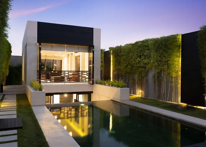 Equilibria Seminyak - Villa exterior 2