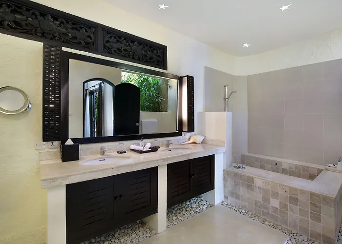 Impiana Private Villas Seminyak - Facilities